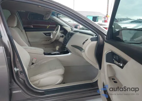 2014 Nissan Altima 2.5 S from USA, damaged, VIN 1N4AL3AP3EC153086